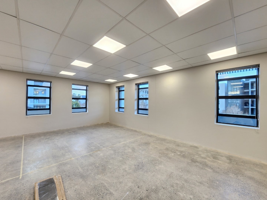 To Let commercial Property for Rent in Paardevlei Western Cape